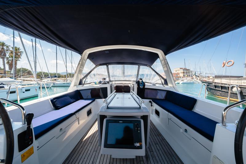 Book yachts online - sailboat - Oceanis 48 - Hesperus - Standard line - rent