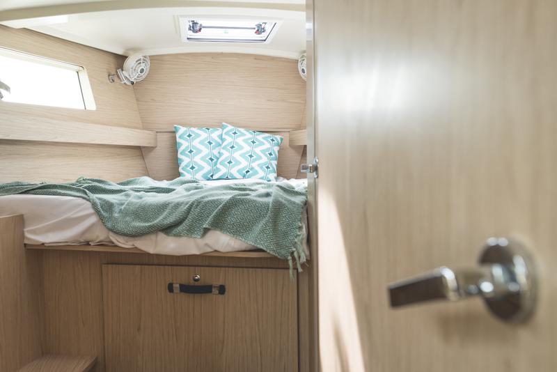 Book yachts online - sailboat - Oceanis 41.1 - Nina - Comfort line - rent