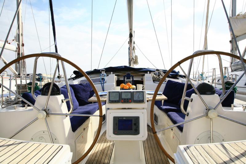 Book yachts online - sailboat - Bavaria 46 Cruiser - VIYA - rent