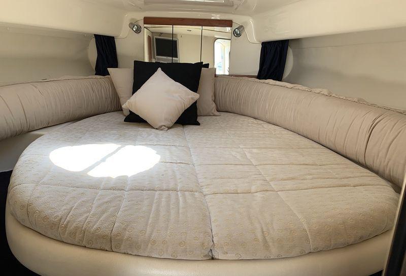 Book yachts online - motorboat - Cranchi Zaffiro 34 - Alisahni - rent