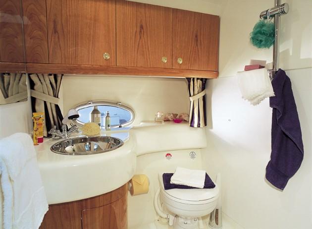 Book yachts online - motorboat - Cranchi Zaffiro 34 - Alisahni - rent