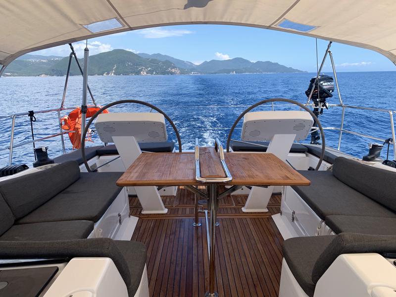 Book yachts online - sailboat - Hanse 458 - Oreo - rent
