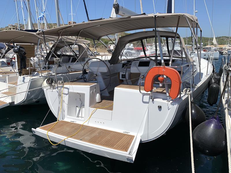 Book yachts online - sailboat - Hanse 458 - Kiveli - rent