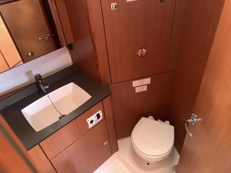 Book yachts online - sailboat - Bavaria Cruiser 41 Erato - Erato - rent