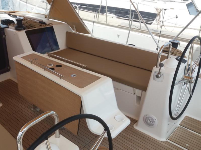 Book yachts online - sailboat - Dufour 460 Grand Large - Nearchos - rent