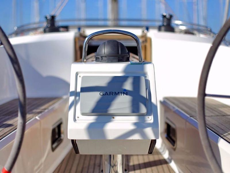 Book yachts online - sailboat - Bavaria Cruiser 41 - Calamari - rent