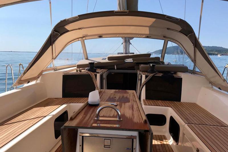 Book yachts online - sailboat - Dufour 512 Grand Large (Owner version) - Nostra - rent