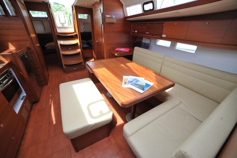 Book yachts online - sailboat - Dufour 460 Grand Large - Mayflower - rent