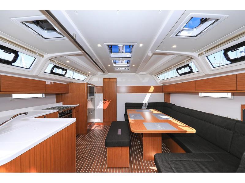 Book yachts online - sailboat - Bavaria Cruiser 46 Style - Hana - rent