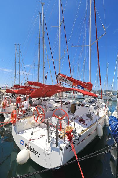 Book yachts online - sailboat - Elan 350 - Whiskey - rent