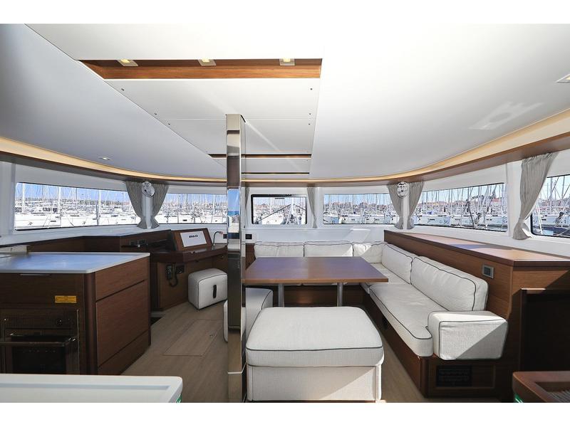 Book yachts online - catamaran - Lagoon 46 - D.Bobo - rent