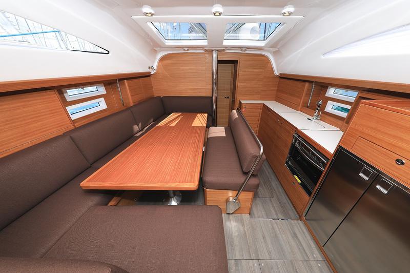 Book yachts online - sailboat - Elan 45.1 Impression - Anaya - rent