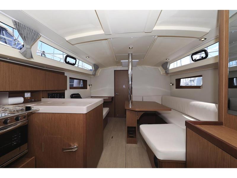 Book yachts online - sailboat - Oceanis 41.1 - Dalmatinka - rent