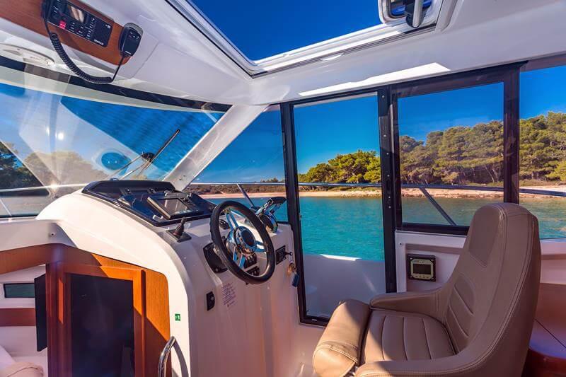 Book yachts online - motorboat - Merry Fisher 855 - Dobrila - rent