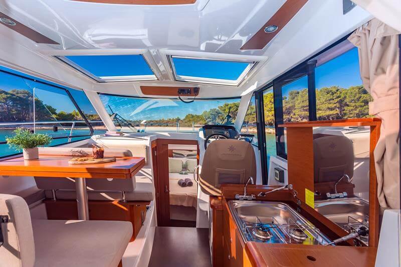 Book yachts online - motorboat - Merry Fisher 855 - Dobrila - rent