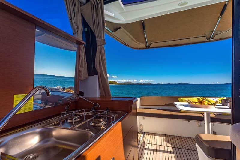 Book yachts online - motorboat - Merry Fisher 855 - Dobrila - rent