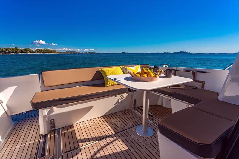 Book yachts online - motorboat - Merry Fisher 855 - Dobrila - rent