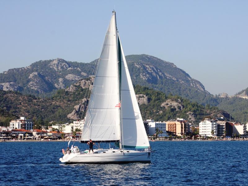 Book yachts online - sailboat - Harmony 42 - Nerina - rent