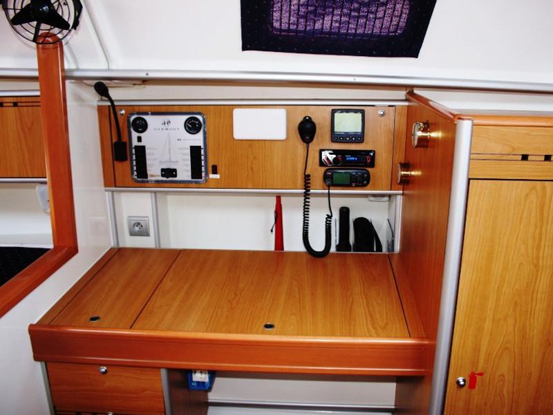 Book yachts online - sailboat - Harmony 42 - Nerina - rent