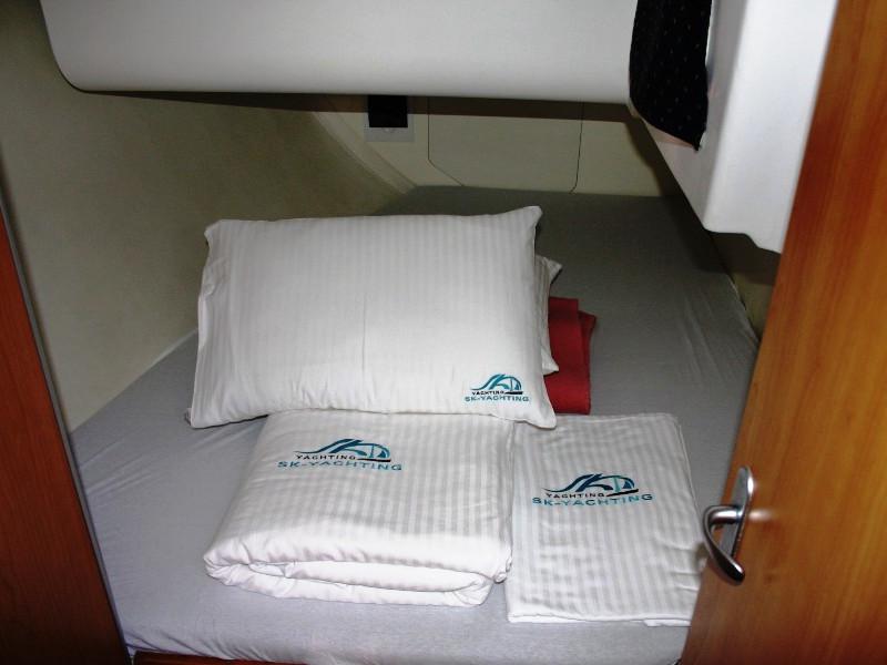 Book yachts online - sailboat - Harmony 42 - Nerina - rent