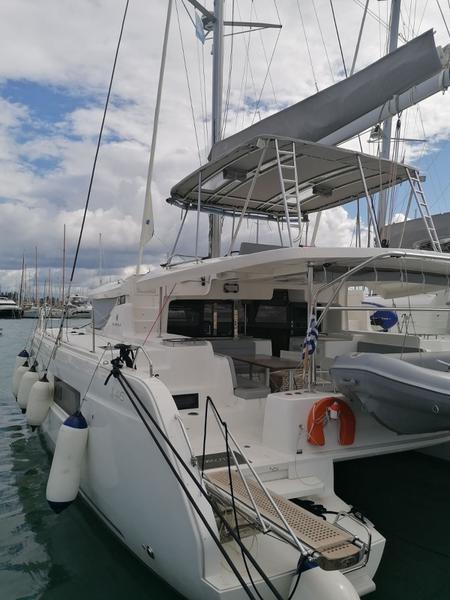 Book yachts online - catamaran - Lagoon 46 - Achilles - rent