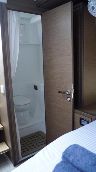 Book yachts online - catamaran - Lagoon 52 - Blue Velvet - rent