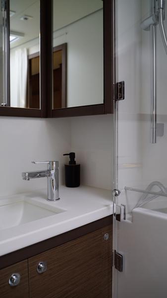 Book yachts online - catamaran - Lagoon 52 - Blue Velvet - rent