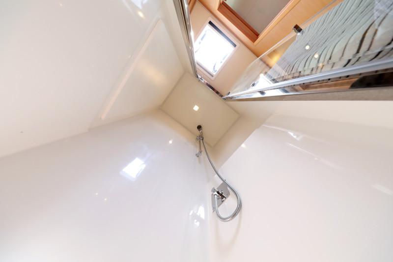 Book yachts online - catamaran - Lagoon 52 - SEA DWELLER  - rent