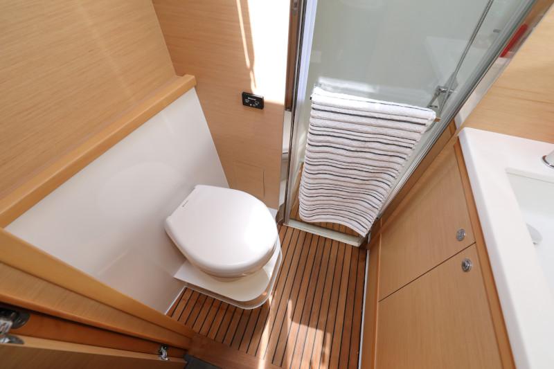 Book yachts online - catamaran - Lagoon 52 - SEA DWELLER  - rent