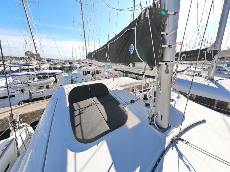 Book yachts online - catamaran - Lagoon 42 - SEA YA - rent