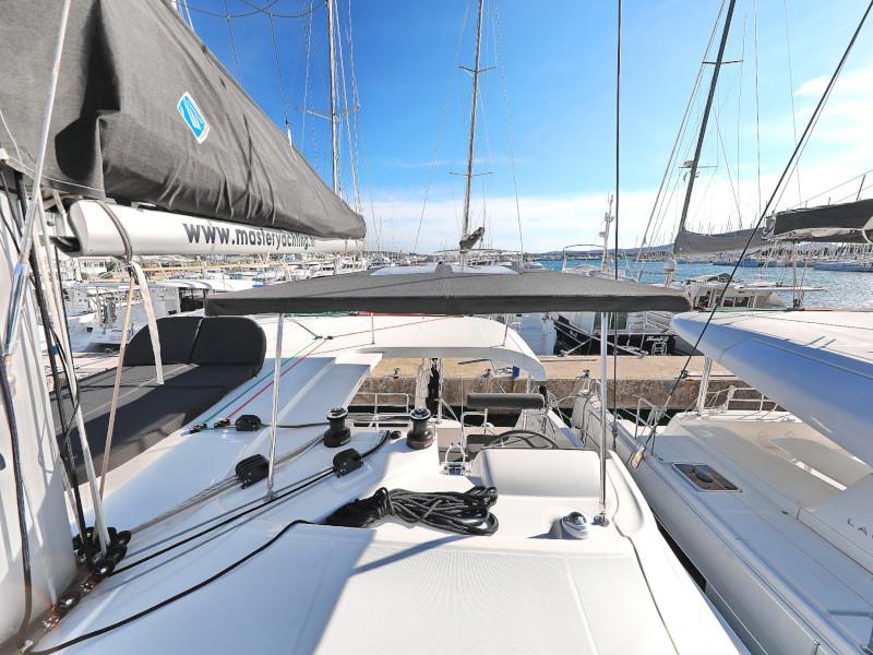 Book yachts online - catamaran - Lagoon 42 - SEA YA - rent