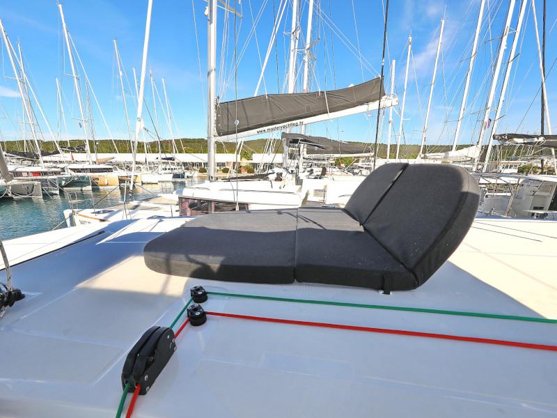 Book yachts online - catamaran - Lagoon 42 - SEA YA - rent