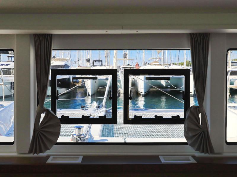 Book yachts online - catamaran - Lagoon 42 - SEA YA - rent
