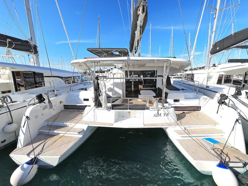 Book yachts online - catamaran - Lagoon 42 - SEA YA - rent