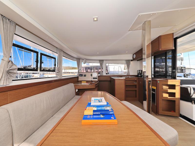 Book yachts online - catamaran - Lagoon 42 - SEA YA - rent