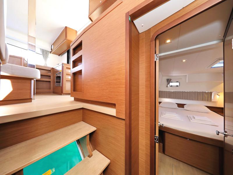 Book yachts online - catamaran - Lagoon 42 - SEA YA - rent