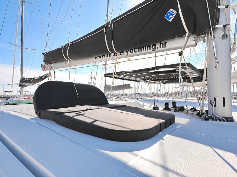 Book yachts online - catamaran - Lagoon 42 - SEA YA - rent