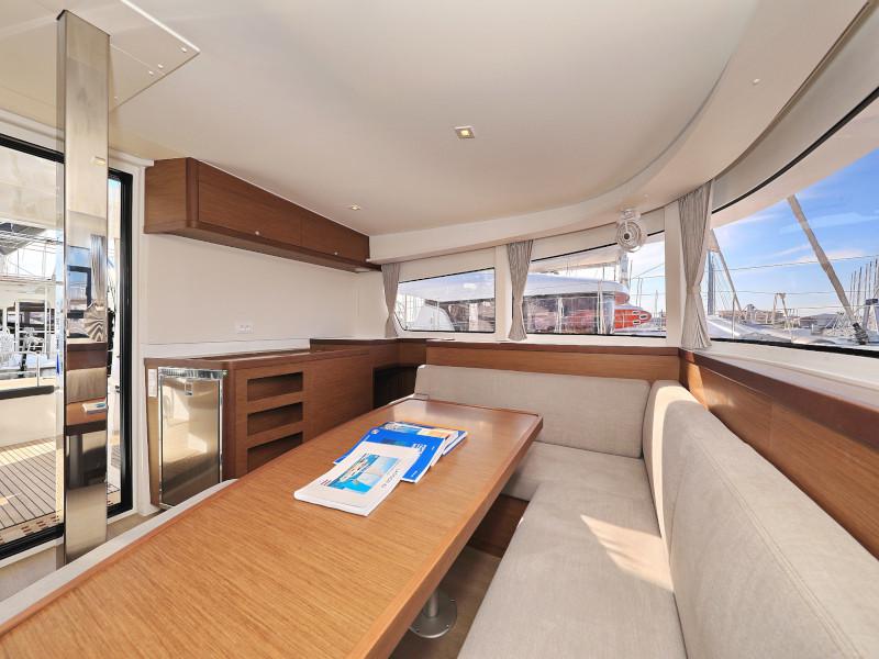 Book yachts online - catamaran - Lagoon 42 - SEA YA - rent