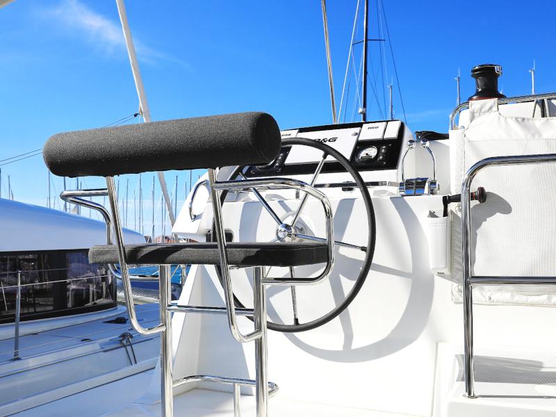 Book yachts online - catamaran - Lagoon 42 - SEA YA - rent