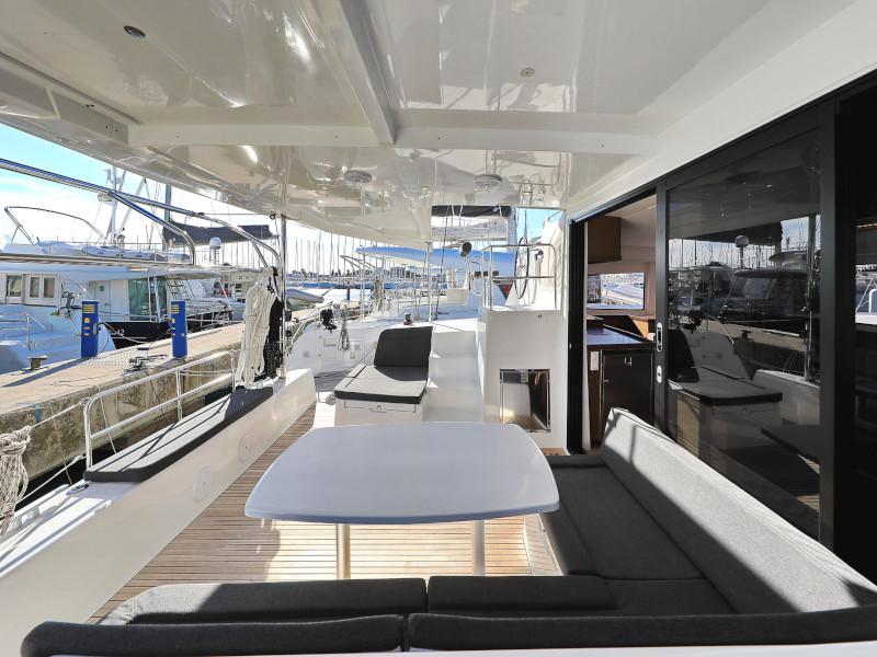 Book yachts online - catamaran - Lagoon 42 - SEA YA - rent
