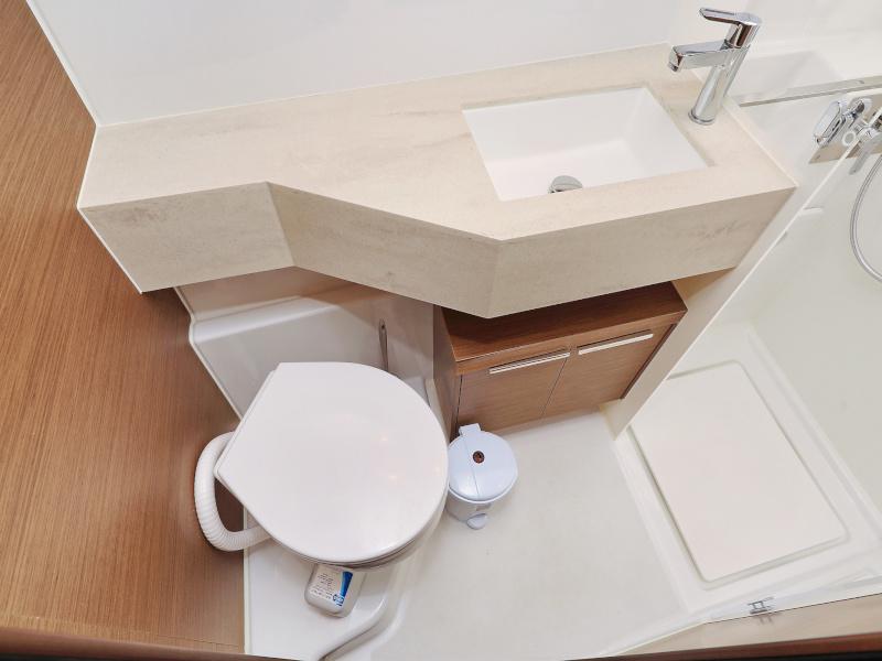 Book yachts online - catamaran - Lagoon 46 - DEEPSEA Air Condition Generator Watermaker - rent