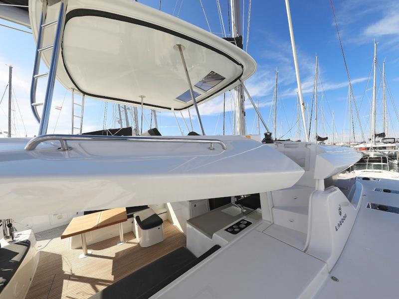 Book yachts online - catamaran - Lagoon 46 - DEEPSEA Air Condition Generator Watermaker - rent