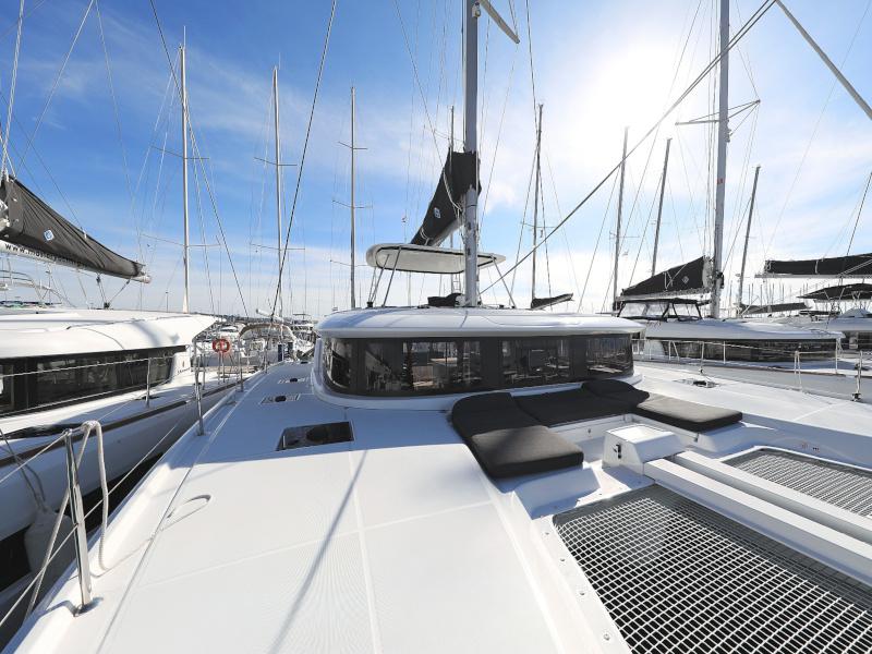 Book yachts online - catamaran - Lagoon 46 - DEEPSEA Air Condition Generator Watermaker - rent