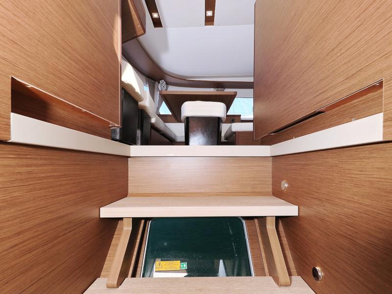 Book yachts online - catamaran - Lagoon 46 - DEEPSEA Air Condition Generator Watermaker - rent