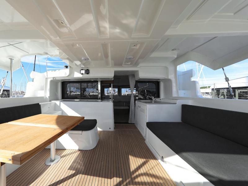Book yachts online - catamaran - Lagoon 46 - DEEPSEA Air Condition Generator Watermaker - rent