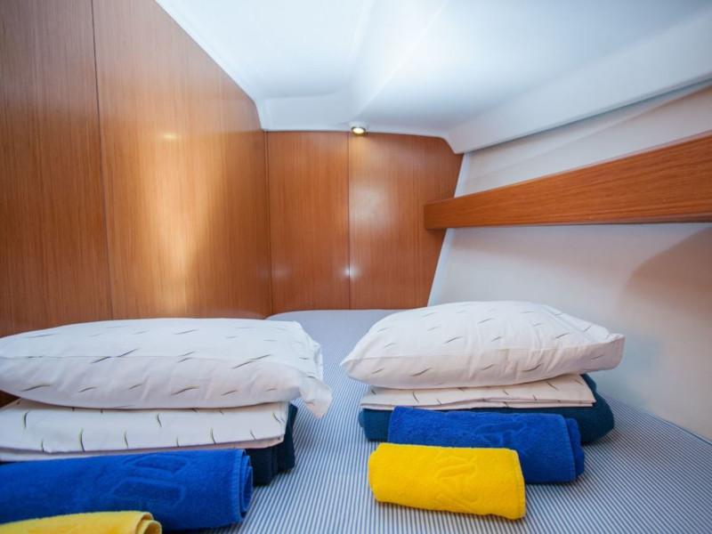 Book yachts online - sailboat - Cyclades 50.5 - PINTA New Genoa 2022! - rent