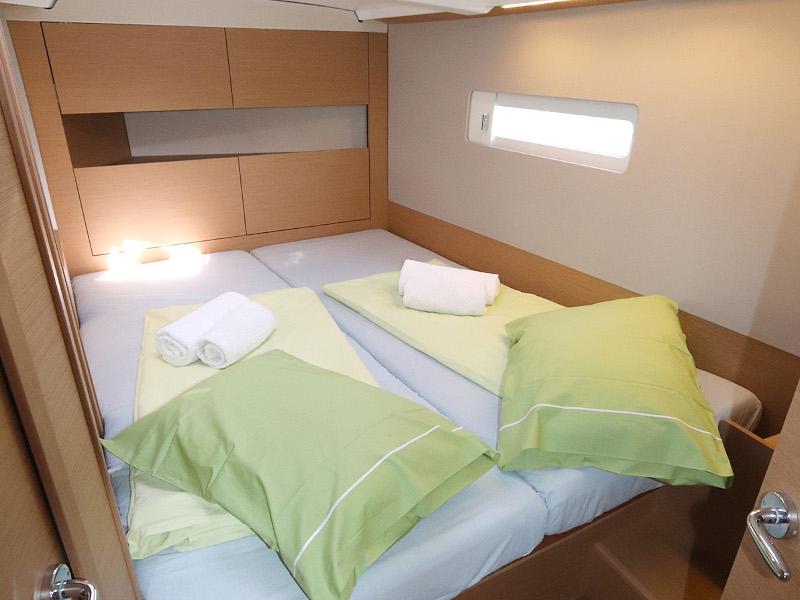 Book yachts online - sailboat - Sun Odyssey 410 - Aris - rent