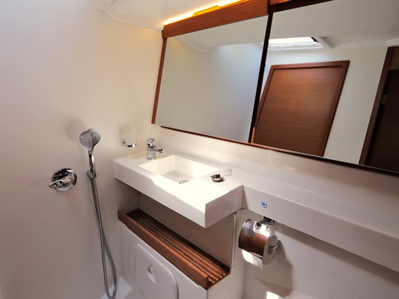 Book yachts online - sailboat - Sun Odyssey 440 - Ermis  - rent