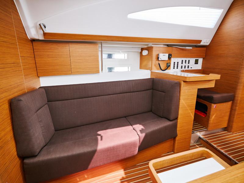 Book yachts online - sailboat - Elan 45 Impression - Katija - rent