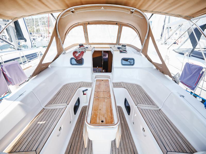 Book yachts online - sailboat - Elan 45 Impression - Katija - rent